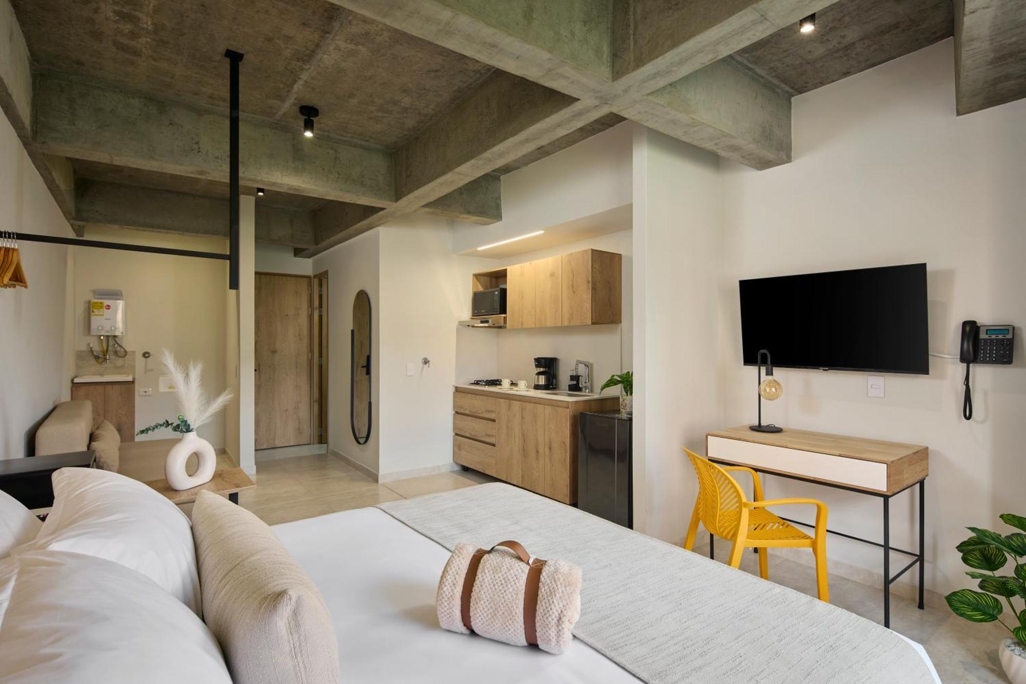 30 Living Suites Medellin Exterior photo