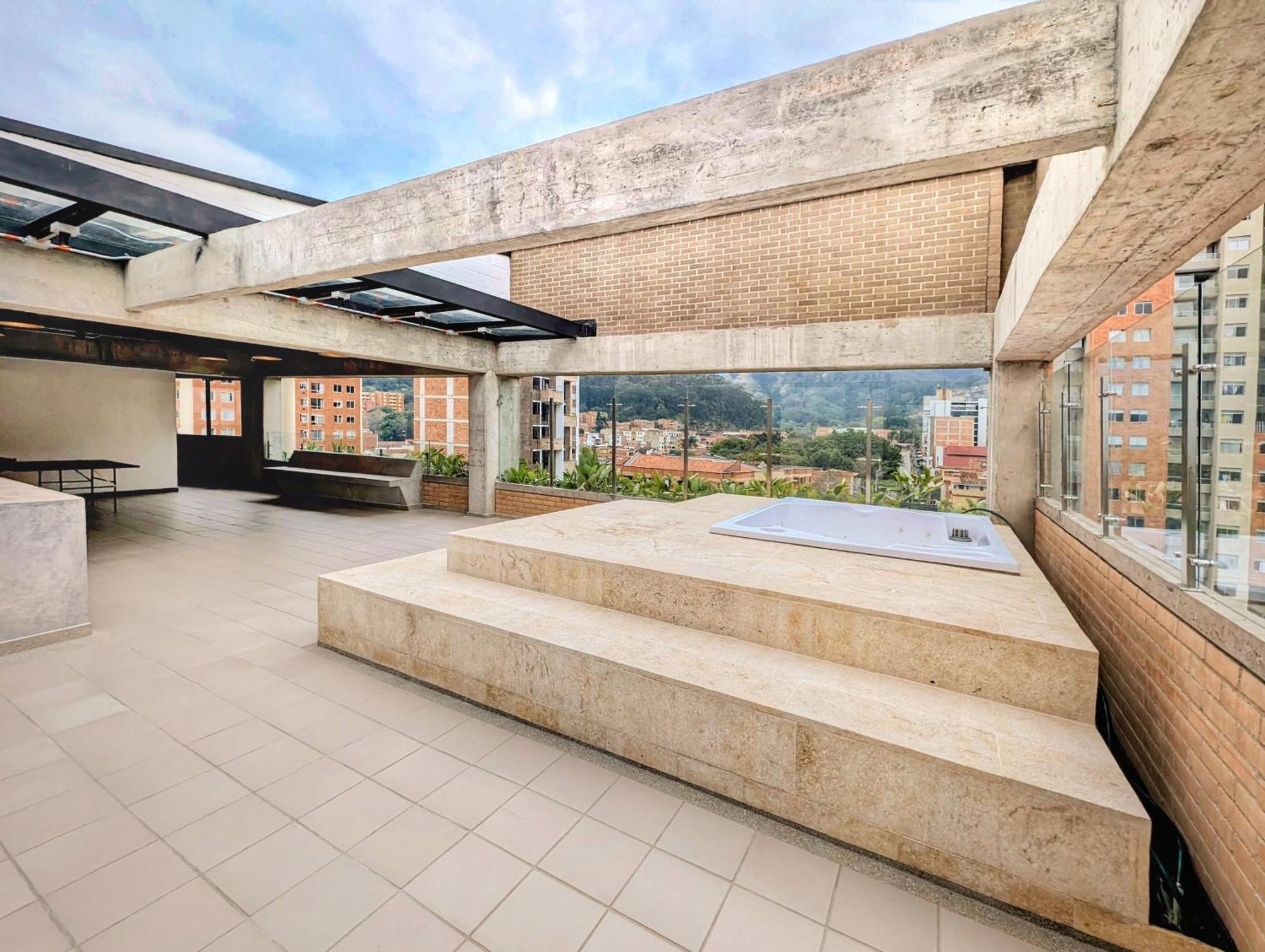 30 Living Suites Medellin Exterior photo